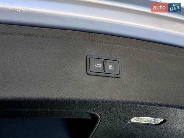 Серый Ауди Ку 5, объемом двигателя 1.98 л и пробегом 21 тыс. км за 38100 $, фото 38 на Automoto.ua