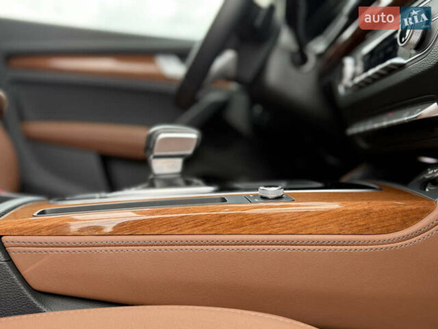 Сірий Ауді Ку 5, об'ємом двигуна 2 л та пробігом 23 тис. км за 39900 $, фото 90 на Automoto.ua