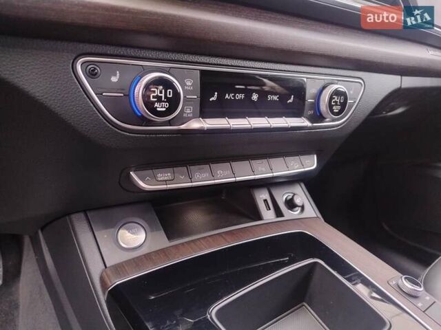 Серый Ауди Ку 5, объемом двигателя 1.98 л и пробегом 76 тыс. км за 31200 $, фото 24 на Automoto.ua