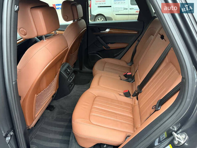 Серый Ауди Ку 5, объемом двигателя 1.98 л и пробегом 67 тыс. км за 40500 $, фото 15 на Automoto.ua