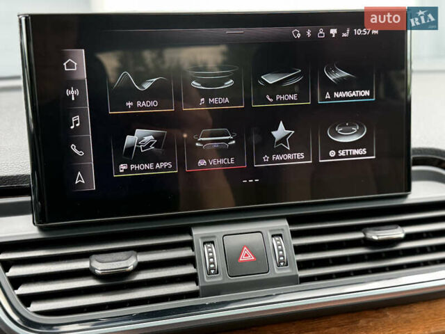 Сірий Ауді Ку 5, об'ємом двигуна 2 л та пробігом 23 тис. км за 39900 $, фото 121 на Automoto.ua