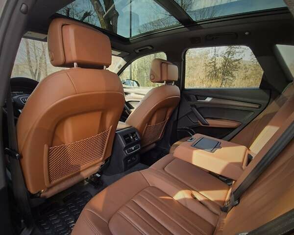 Серый Ауди Ку 5, объемом двигателя 1.98 л и пробегом 21 тыс. км за 38100 $, фото 37 на Automoto.ua