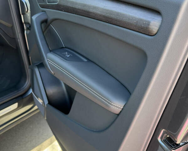 Сірий Ауді Ку 5, об'ємом двигуна 1.98 л та пробігом 9 тис. км за 55600 $, фото 22 на Automoto.ua