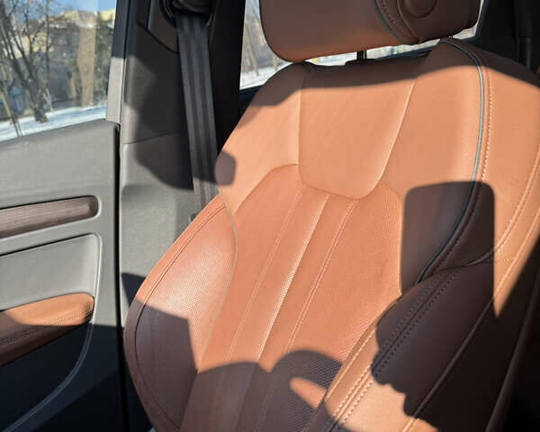 Сірий Ауді Ку 5, об'ємом двигуна 1.98 л та пробігом 44 тис. км за 58000 $, фото 13 на Automoto.ua