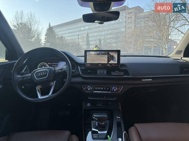 Сірий Ауді Ку 5, об'ємом двигуна 1.98 л та пробігом 44 тис. км за 58000 $, фото 7 на Automoto.ua
