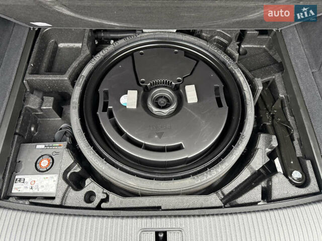 Серый Ауди Ку 5, объемом двигателя 1.98 л и пробегом 31 тыс. км за 35999 $, фото 39 на Automoto.ua