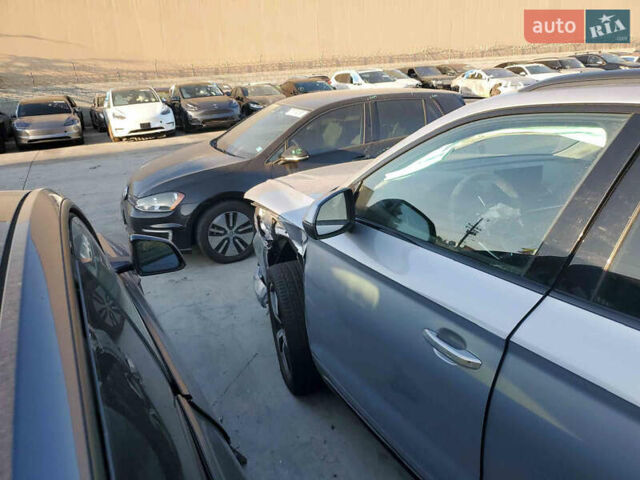 Сірий Ауді Ку 5, об'ємом двигуна 0 л та пробігом 12 тис. км за 21000 $, фото 7 на Automoto.ua