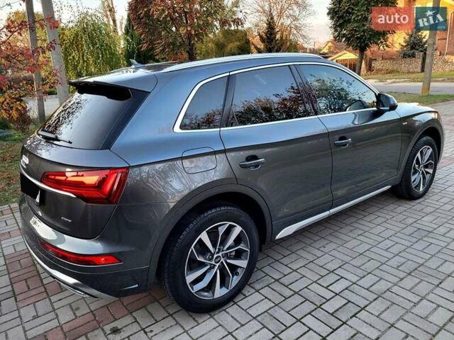 Сірий Ауді Ку 5, об'ємом двигуна 2 л та пробігом 10 тис. км за 39999 $, фото 16 на Automoto.ua