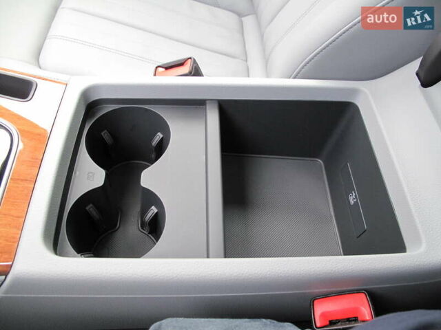 Серый Ауди Ку 5, объемом двигателя 1.98 л и пробегом 22 тыс. км за 44500 $, фото 144 на Automoto.ua