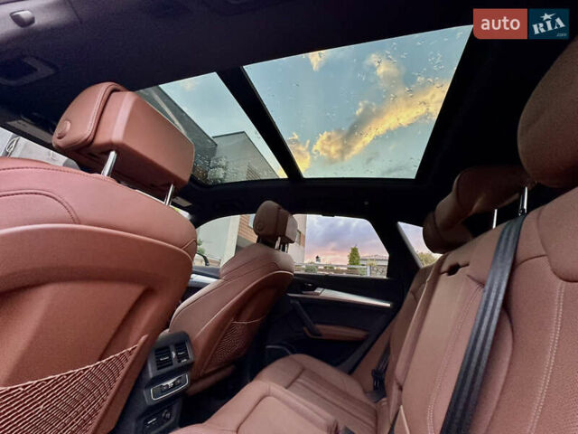 Серый Ауди Ку 5, объемом двигателя 2 л и пробегом 18 тыс. км за 36999 $, фото 76 на Automoto.ua