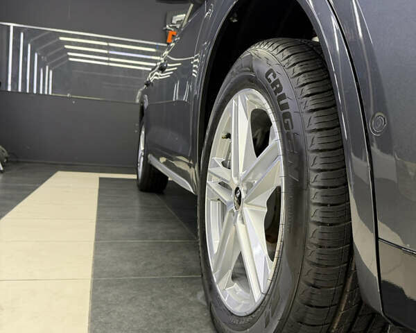 Сірий Ауді Ку 5, об'ємом двигуна 1.98 л та пробігом 1 тис. км за 59500 $, фото 5 на Automoto.ua