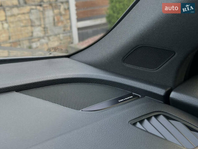Серый Ауди Ку 5, объемом двигателя 2 л и пробегом 18 тыс. км за 36999 $, фото 67 на Automoto.ua