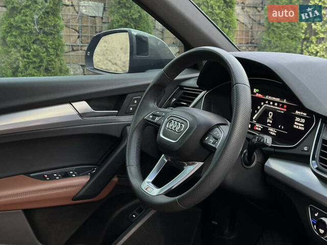 Серый Ауди Ку 5, объемом двигателя 2 л и пробегом 18 тыс. км за 36999 $, фото 94 на Automoto.ua