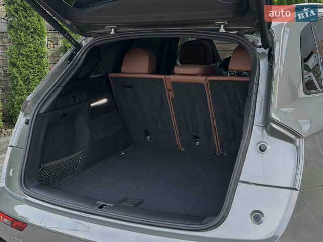 Серый Ауди Ку 5, объемом двигателя 2 л и пробегом 18 тыс. км за 36999 $, фото 103 на Automoto.ua