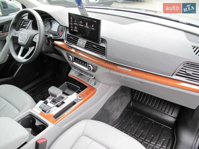 Серый Ауди Ку 5, объемом двигателя 1.98 л и пробегом 22 тыс. км за 44500 $, фото 98 на Automoto.ua