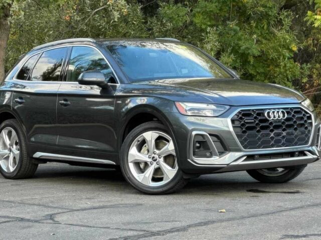 Серый Ауди Ку 5, объемом двигателя 2 л и пробегом 20 тыс. км за 25200 $, фото 2 на Automoto.ua