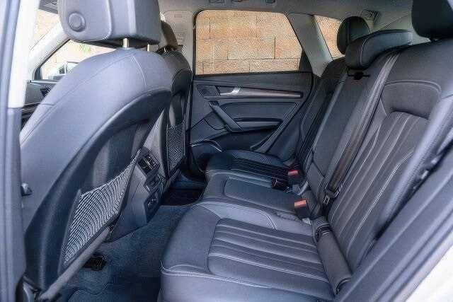 Серый Ауди Ку 5, объемом двигателя 2 л и пробегом 20 тыс. км за 18300 $, фото 15 на Automoto.ua