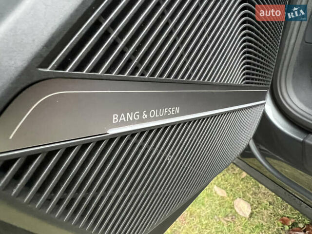 Сірий Ауді Ку 5, об'ємом двигуна 2 л та пробігом 20 тис. км за 44300 $, фото 23 на Automoto.ua