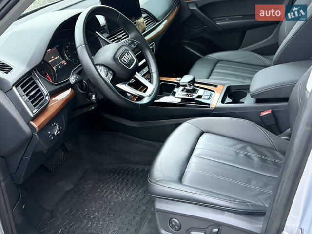 Сірий Ауді Ку 5, об'ємом двигуна 1.98 л та пробігом 43 тис. км за 33999 $, фото 20 на Automoto.ua