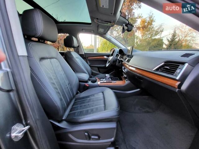 Сірий Ауді Ку 5, об'ємом двигуна 2 л та пробігом 10 тис. км за 39999 $, фото 9 на Automoto.ua