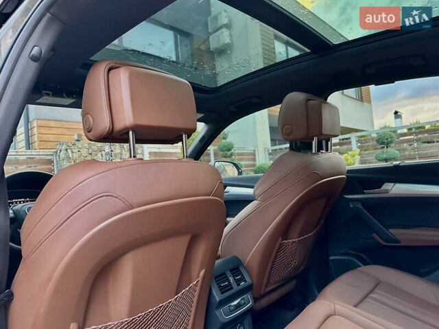 Серый Ауди Ку 5, объемом двигателя 2 л и пробегом 18 тыс. км за 36999 $, фото 73 на Automoto.ua