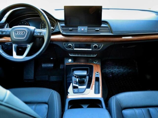 Сірий Ауді Ку 5, об'ємом двигуна 2 л та пробігом 29 тис. км за 15600 $, фото 6 на Automoto.ua