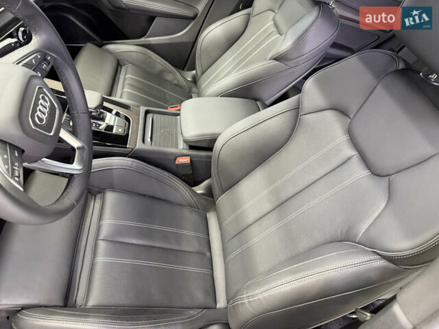 Сірий Ауді Ку 5, об'ємом двигуна 1.98 л та пробігом 1 тис. км за 59500 $, фото 26 на Automoto.ua