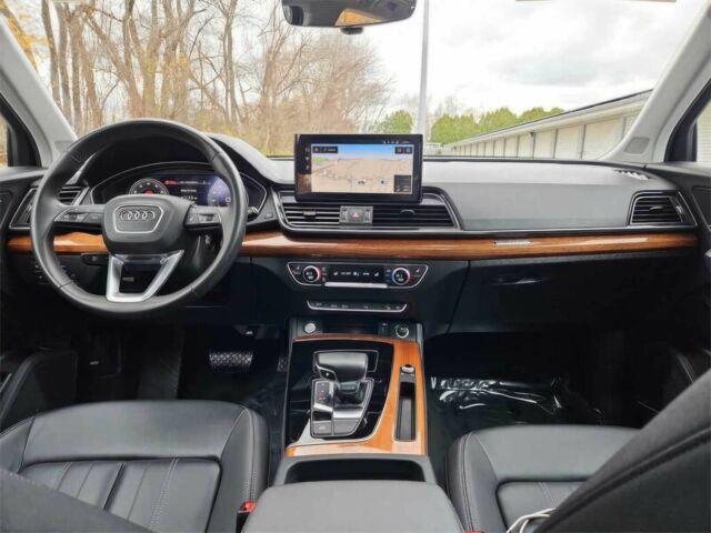 Серый Ауди Ку 5, объемом двигателя 2 л и пробегом 12 тыс. км за 11000 $, фото 6 на Automoto.ua