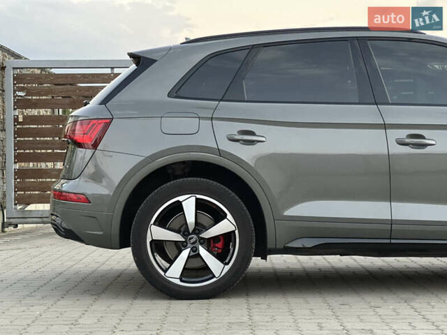 Серый Ауди Ку 5, объемом двигателя 2 л и пробегом 18 тыс. км за 36999 $, фото 24 на Automoto.ua