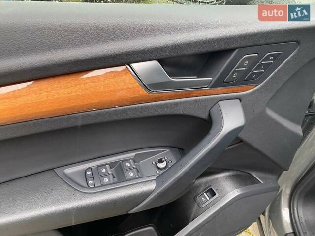Серый Ауди Ку 5, объемом двигателя 2 л и пробегом 47 тыс. км за 28500 $, фото 11 на Automoto.ua