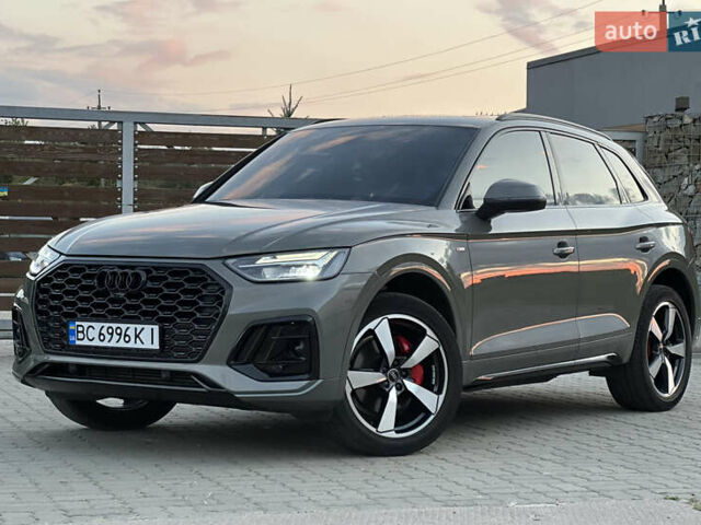 Серый Ауди Ку 5, объемом двигателя 2 л и пробегом 18 тыс. км за 36999 $, фото 2 на Automoto.ua