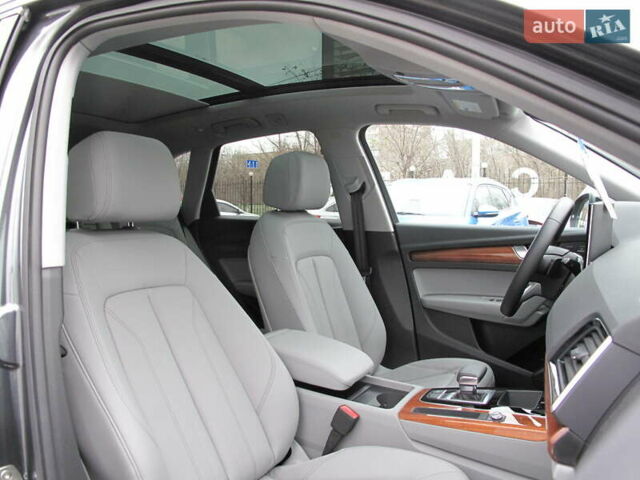 Серый Ауди Ку 5, объемом двигателя 1.98 л и пробегом 22 тыс. км за 44500 $, фото 99 на Automoto.ua