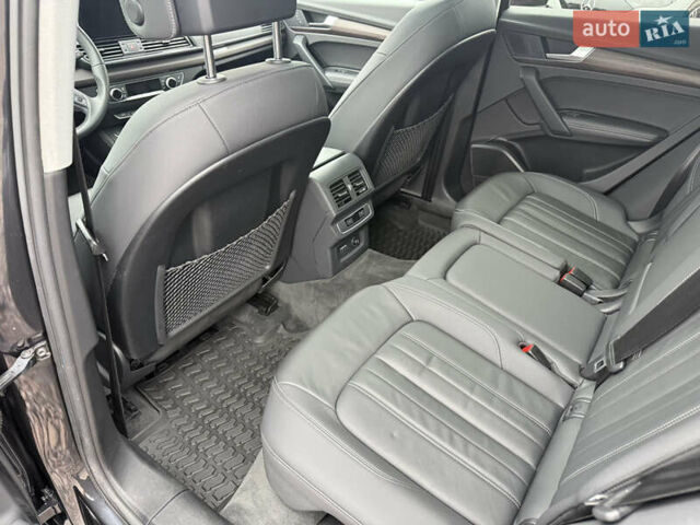 Серый Ауди Ку 5, объемом двигателя 1.98 л и пробегом 31 тыс. км за 35999 $, фото 31 на Automoto.ua