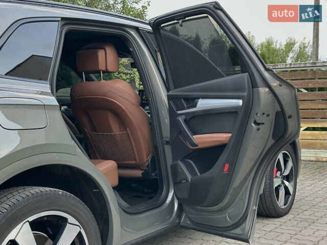 Серый Ауди Ку 5, объемом двигателя 2 л и пробегом 18 тыс. км за 36999 $, фото 80 на Automoto.ua