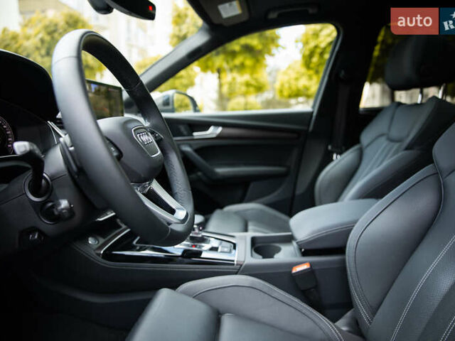 Сірий Ауді Ку 5, об'ємом двигуна 1.98 л та пробігом 38 тис. км за 43500 $, фото 6 на Automoto.ua