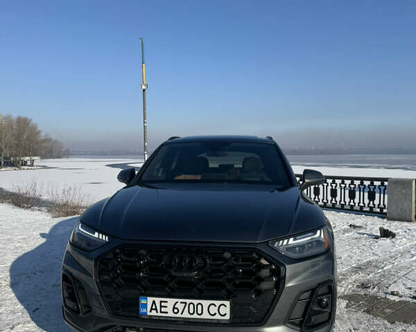 Сірий Ауді Ку 5, об'ємом двигуна 1.98 л та пробігом 44 тис. км за 58000 $, фото 2 на Automoto.ua