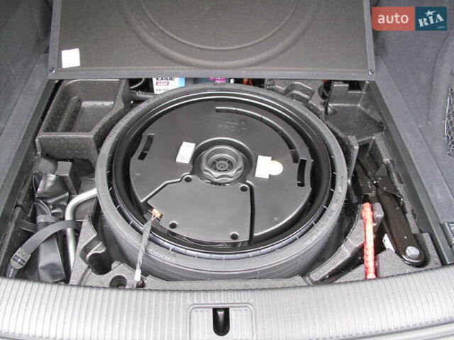 Серый Ауди Ку 5, объемом двигателя 1.98 л и пробегом 22 тыс. км за 44500 $, фото 69 на Automoto.ua