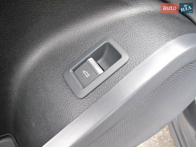 Серый Ауди Ку 5, объемом двигателя 1.98 л и пробегом 22 тыс. км за 44500 $, фото 35 на Automoto.ua