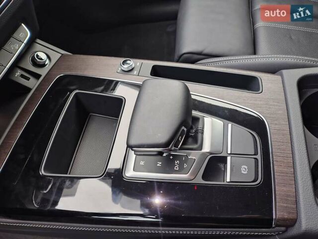 Серый Ауди Ку 5, объемом двигателя 1.98 л и пробегом 22 тыс. км за 35800 $, фото 42 на Automoto.ua