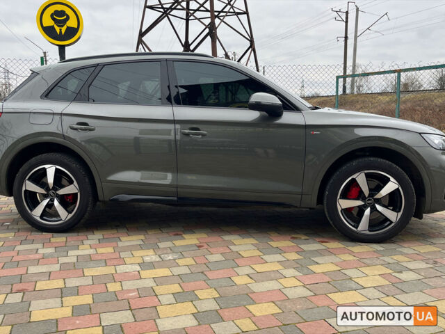 Серый Ауди Ку 5, объемом двигателя 2 л и пробегом 7 тыс. км за 43500 $, фото 7 на Automoto.ua