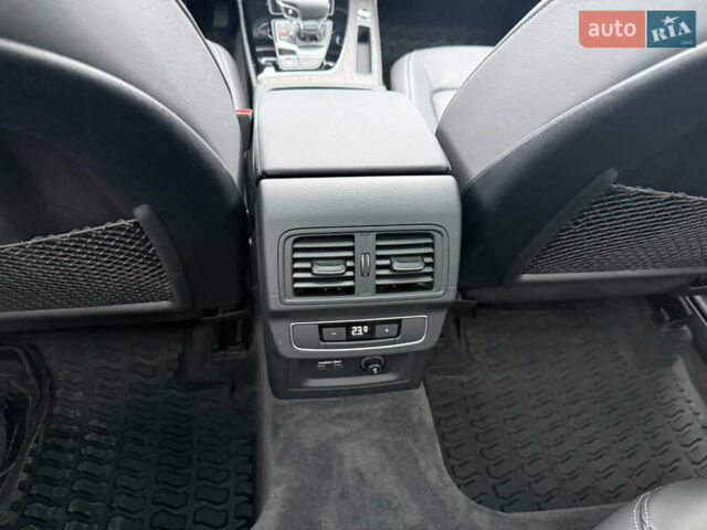 Серый Ауди Ку 5, объемом двигателя 1.98 л и пробегом 31 тыс. км за 35999 $, фото 20 на Automoto.ua