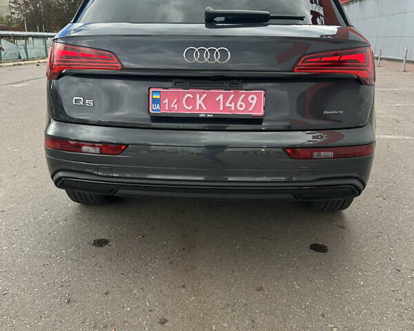 Ауди Ку 5 2023 в Харькове на Automoto.ua Серый Ауди Ку 5, объемом двигателя 1.98 л и пробегом 35 тыс. км за 36700 $, фото 7 на Automoto.ua