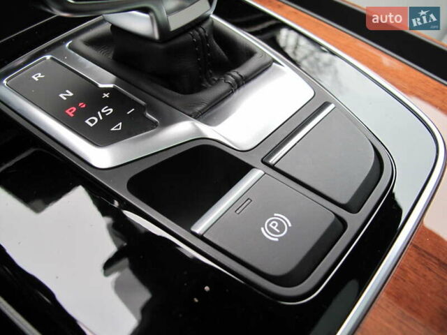 Серый Ауди Ку 5, объемом двигателя 1.98 л и пробегом 22 тыс. км за 44500 $, фото 139 на Automoto.ua