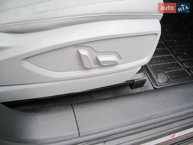 Серый Ауди Ку 5, объемом двигателя 1.98 л и пробегом 22 тыс. км за 44500 $, фото 89 на Automoto.ua