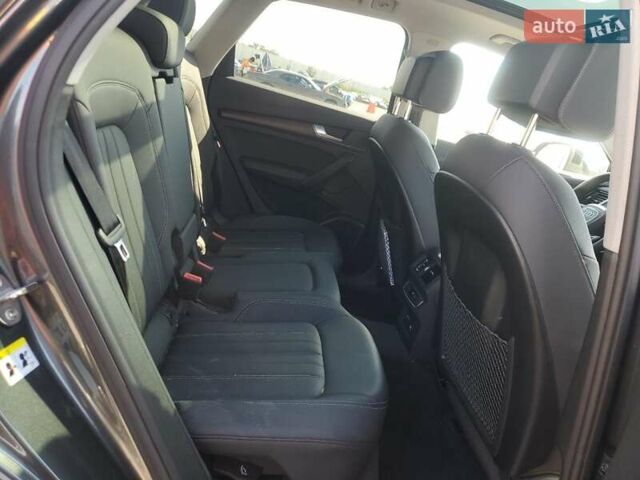 Сірий Ауді Ку 5, об'ємом двигуна 1.98 л та пробігом 53 тис. км за 10990 $, фото 10 на Automoto.ua