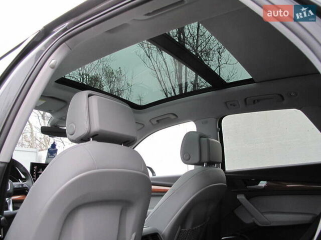 Серый Ауди Ку 5, объемом двигателя 1.98 л и пробегом 22 тыс. км за 44500 $, фото 53 на Automoto.ua