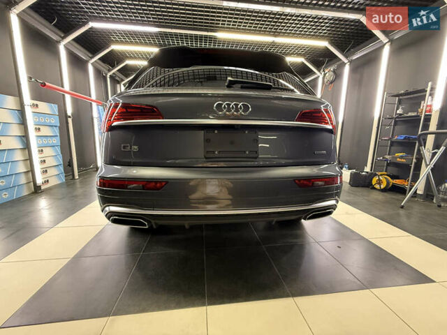 Сірий Ауді Ку 5, об'ємом двигуна 1.98 л та пробігом 1 тис. км за 59500 $, фото 10 на Automoto.ua