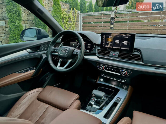 Серый Ауди Ку 5, объемом двигателя 2 л и пробегом 18 тыс. км за 36999 $, фото 78 на Automoto.ua