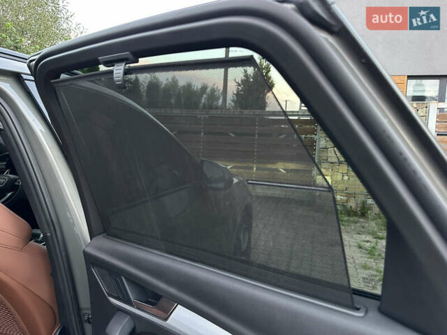 Серый Ауди Ку 5, объемом двигателя 2 л и пробегом 18 тыс. км за 36999 $, фото 85 на Automoto.ua