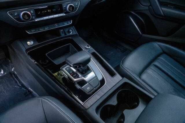 Серый Ауди Ку 5, объемом двигателя 2 л и пробегом 20 тыс. км за 18300 $, фото 10 на Automoto.ua